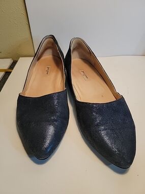 Paul Green  Flats in Dark Navy Shimmer Size 8 Classic Style Designer